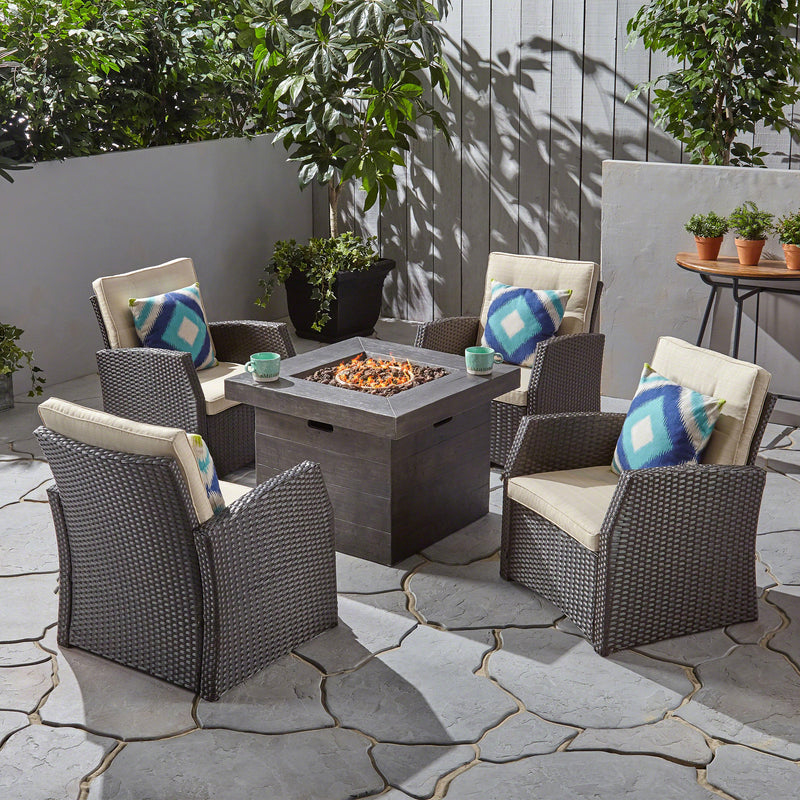 Outdoor 4 Seater Wicker Chat Set with Fire Pit - NH985603