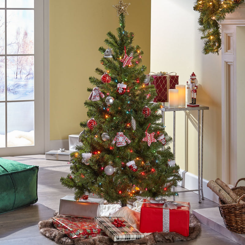 4.5-foot Fraser Fir Hinged Artificial Christmas Tree - NH003703